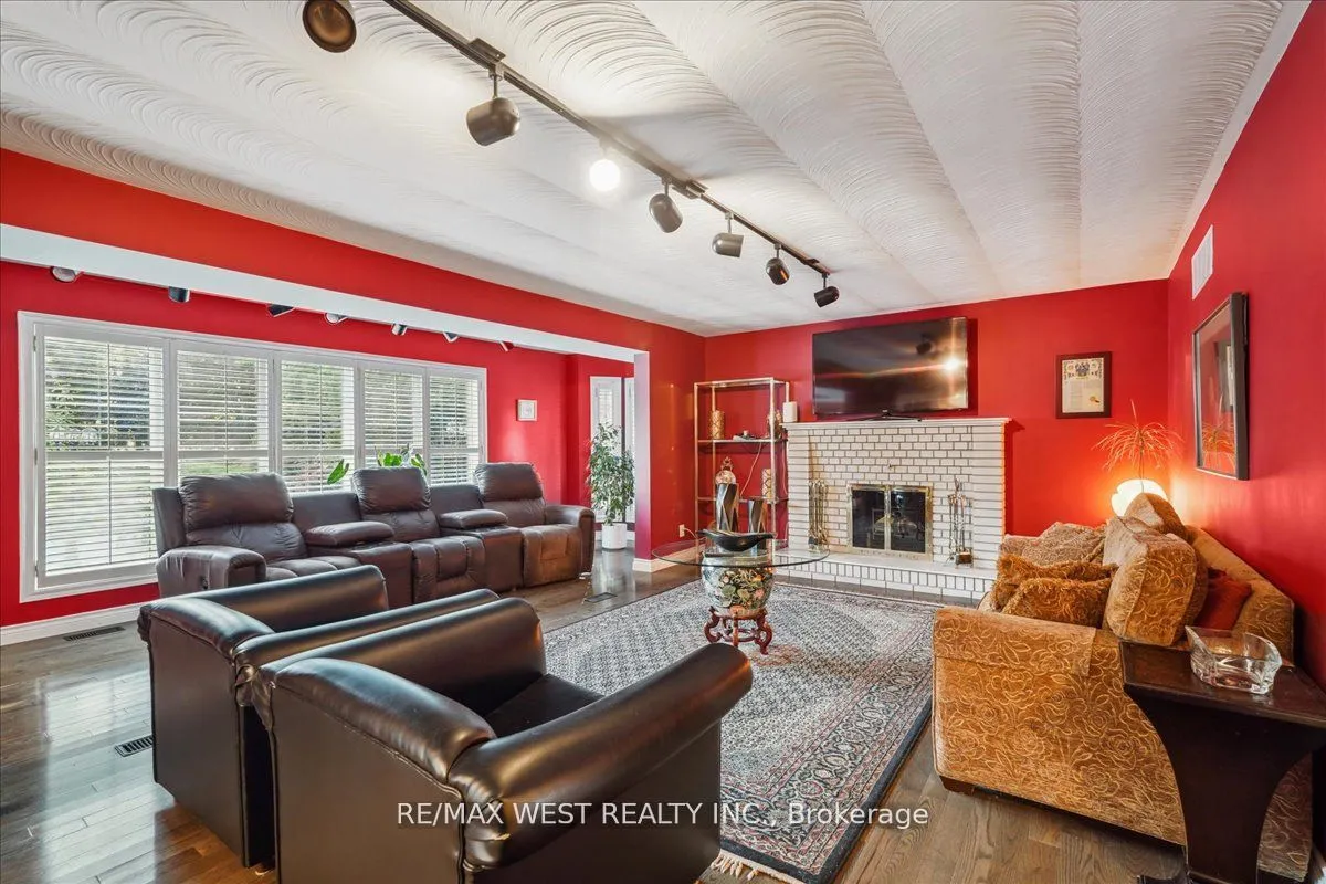 190 Sandys Drive, ON L4L 3E3