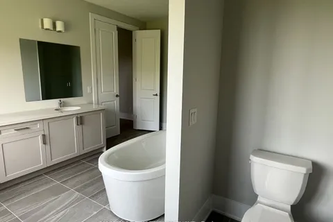 35 Meizhou Avenue, ON L6C 3M8