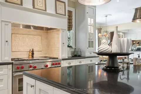 60 Parr Place, ON L4J 8L1