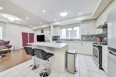 12 Ryler Way, ON L3S 0E7