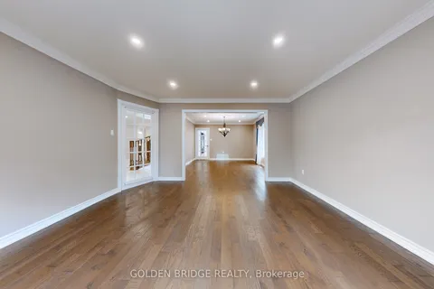 909 Stonehaven Avenue, ON L3X 1P2