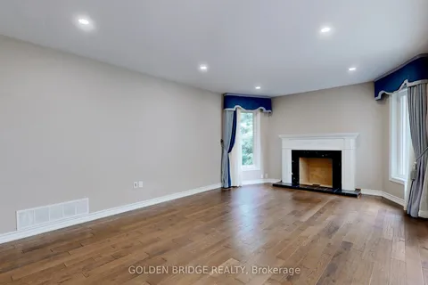 909 Stonehaven Avenue, ON L3X 1P2