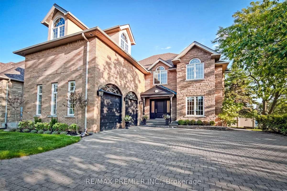 115 Southlawn Drive, ON L4H 1G8