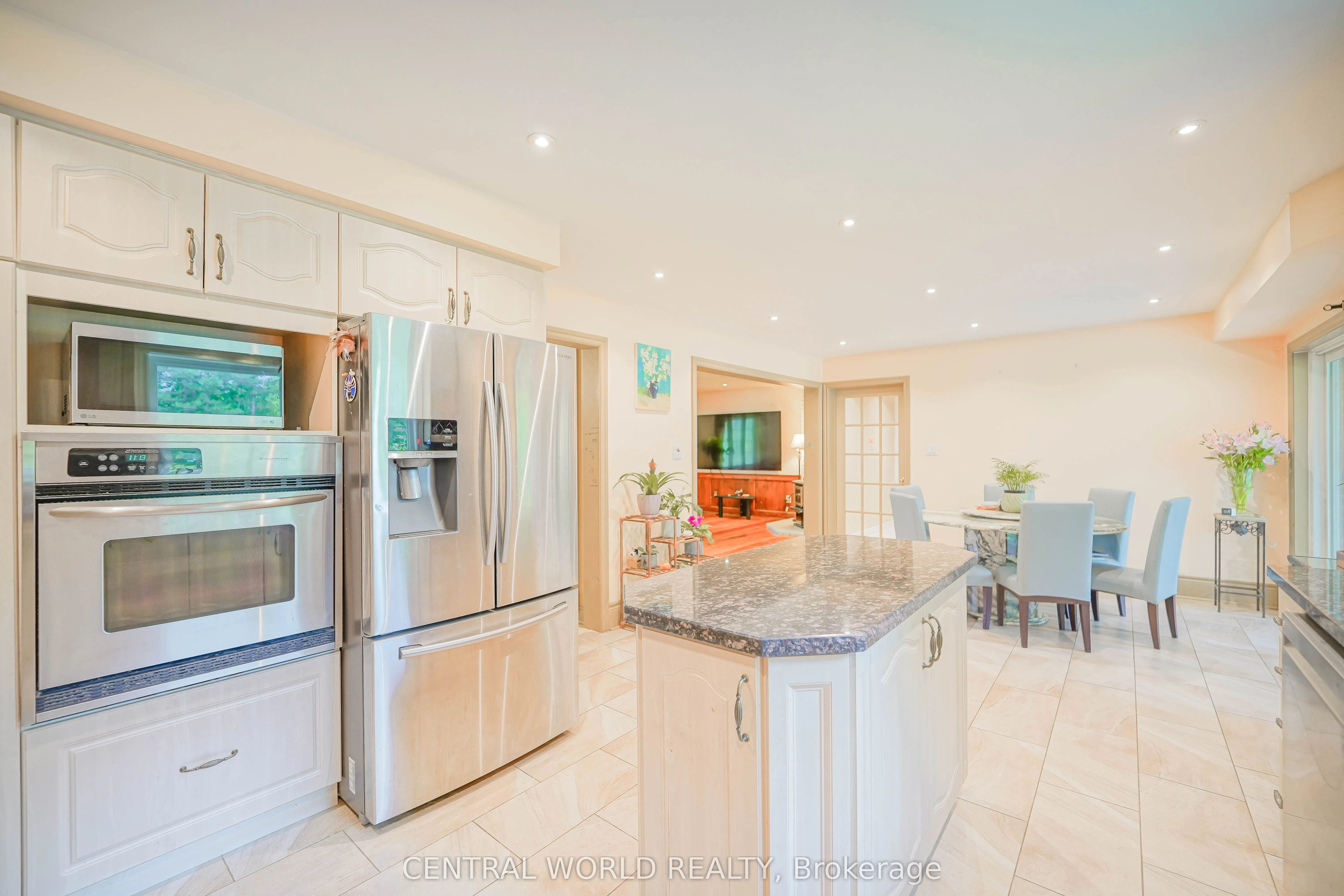 54 Ridgewood Drive, ON L4E 3M1