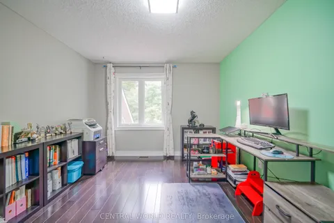 54 Ridgewood Drive, ON L4E 3M1