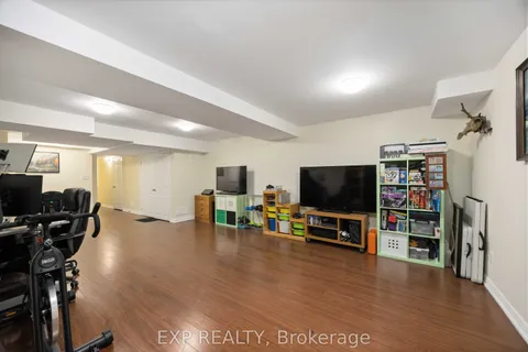 123 Sassafras Circle, ON L4J 8M9