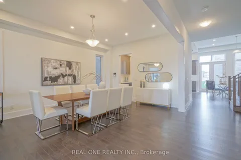 5 Godfrey Willis Drive, ON L6C 3N1