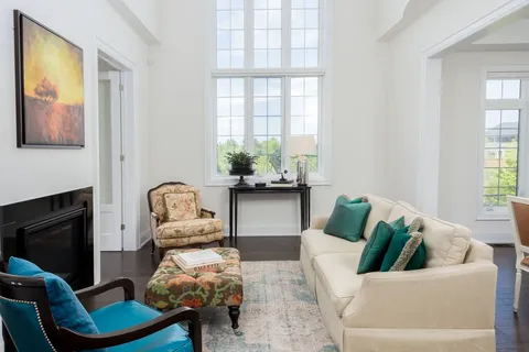 49 Mary Natasha Court, ON L4H 4N6