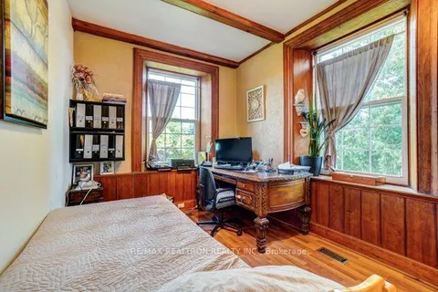 3930 Yonge Street, ON L3Z 3X6