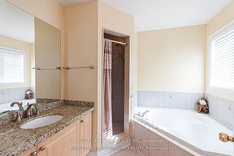 111 Deerwood Crescent, ON L4E 4B3