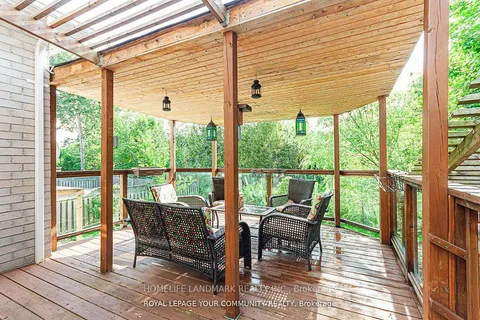 111 Deerwood Crescent, ON L4E 4B3