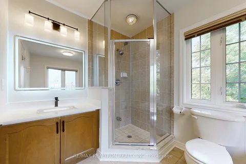 8 Townwood Drive, ON L4E 4Y3