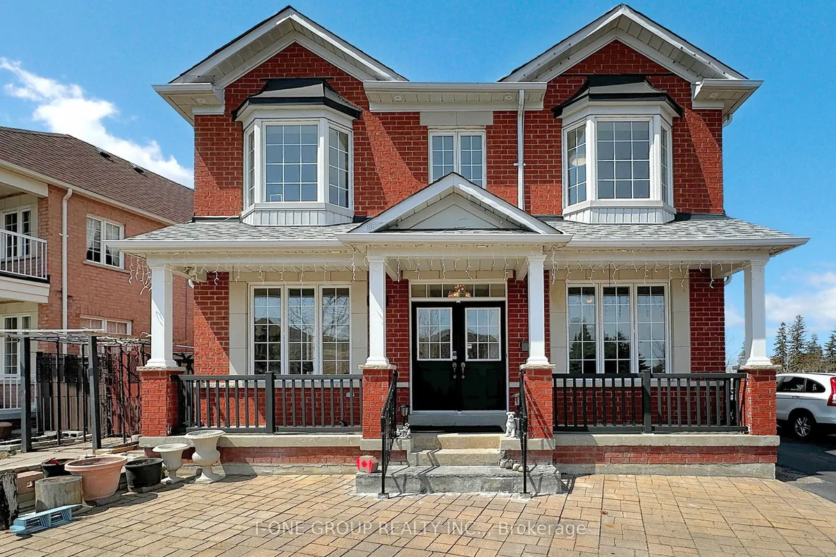 28 Misty Court, ON L6E 1K9