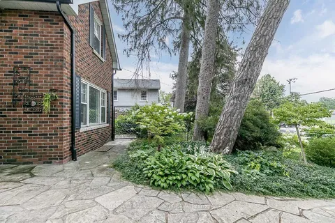 78 Wells Street, ON L4G 1S9