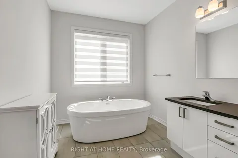 96 MARIGOLD Boulevard, ON L0G 1W0