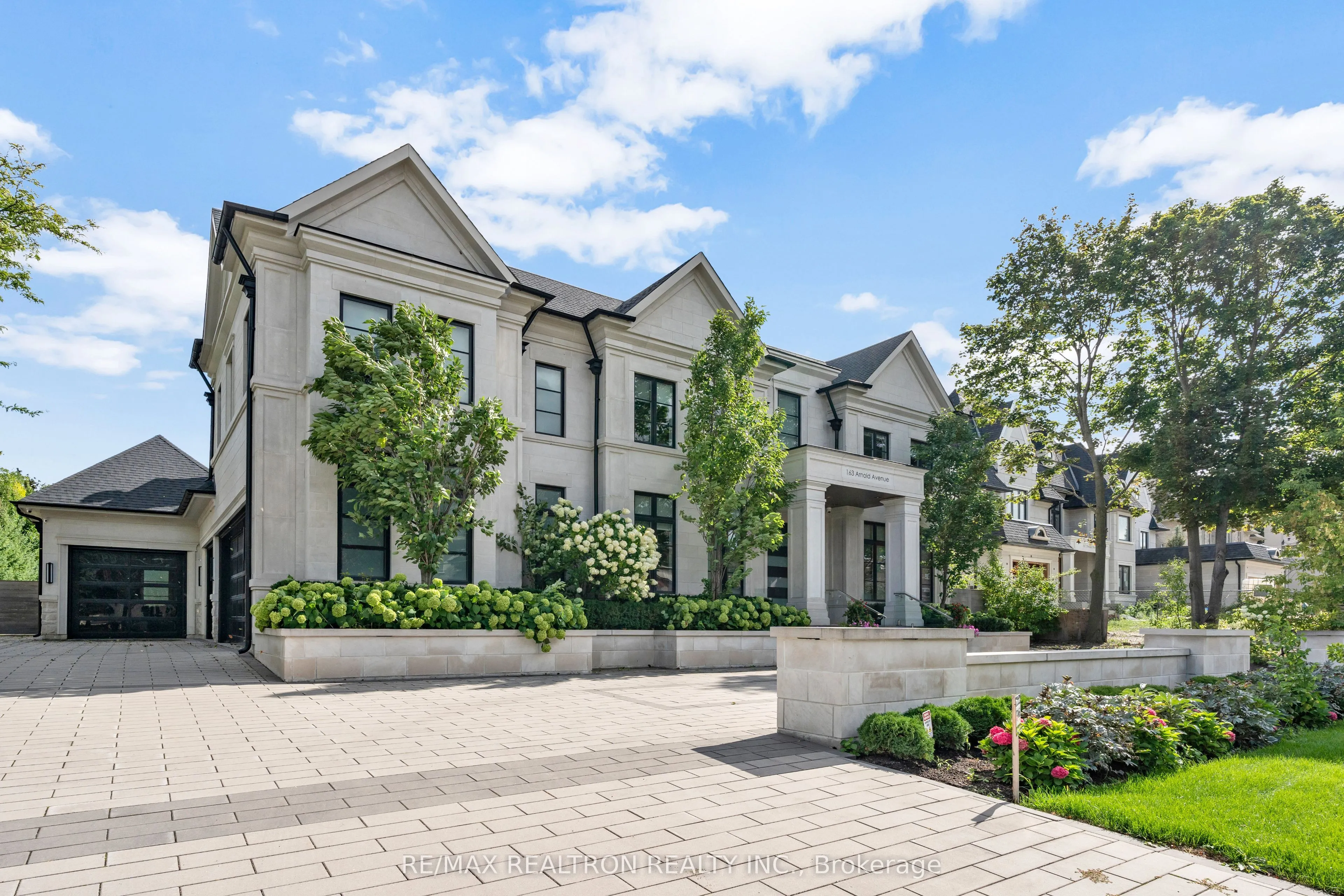 163 Arnold Avenue, ON L4J 1B8