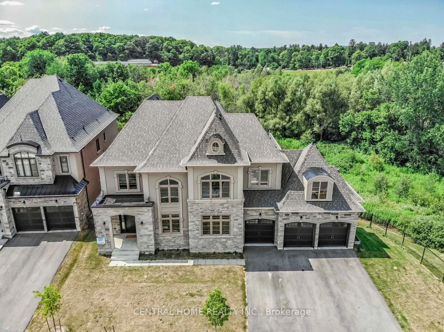 122 Burns Boulevard, ON L7B 0M2