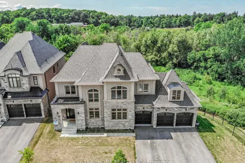 122 Burns Boulevard, ON L7B 0M2