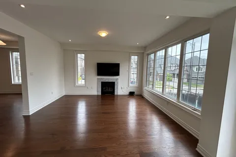 25 Beebalm Lane, ON L9N 0T4