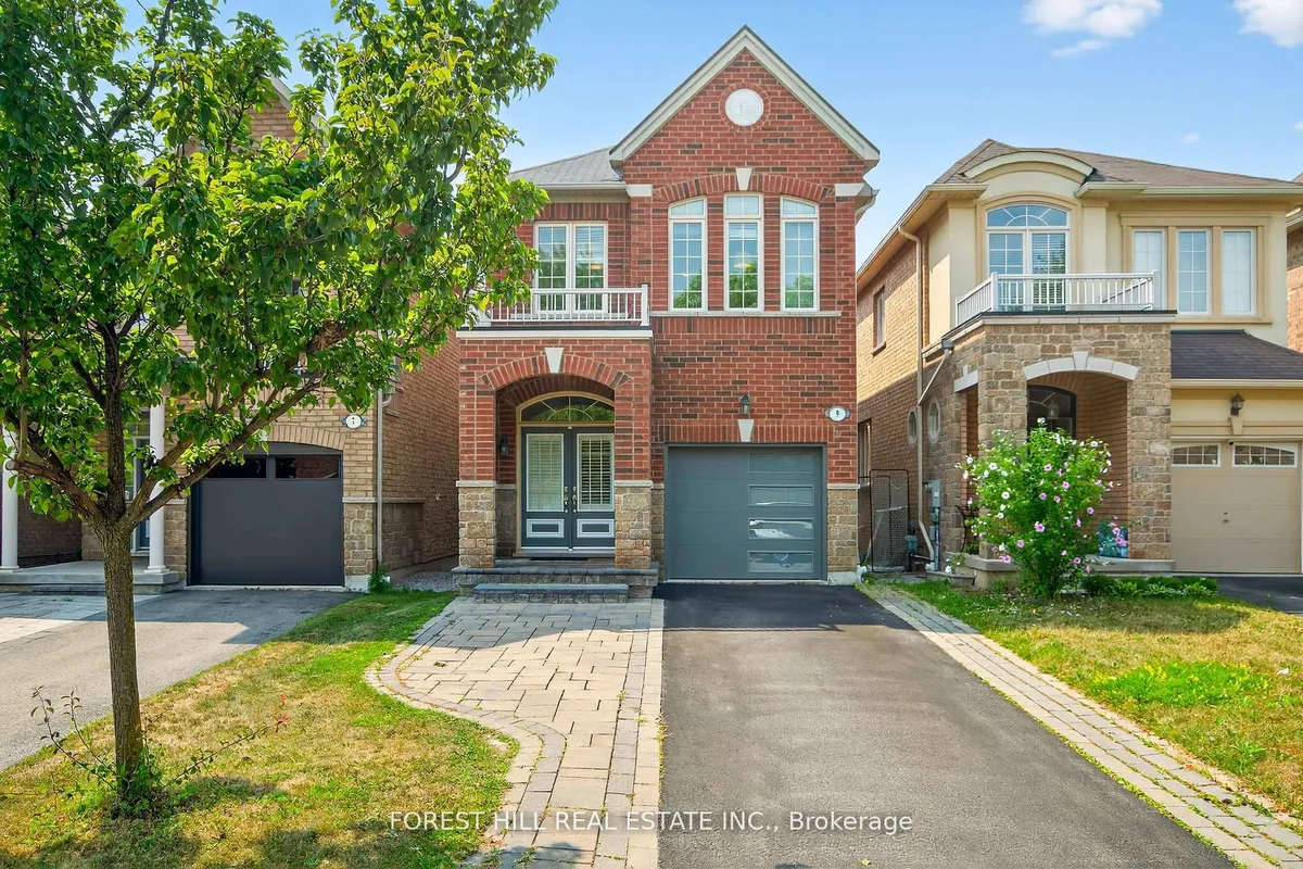 9 Robert Green Crescent, ON L6A 0V6