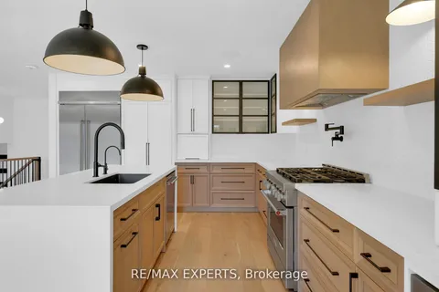 253 Spencer Avenue, ON L0L 2N0