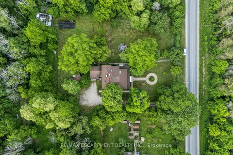 8936 32nd Side Road, ON L0M 1K0