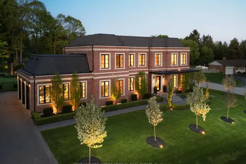 6 Forestave Crescent, ON L0G 1N0