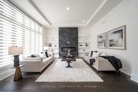 72 Grayfield Drive, ON L4A 0B1