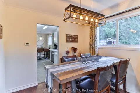 819 Srigley Street, ON L3Y 1X9