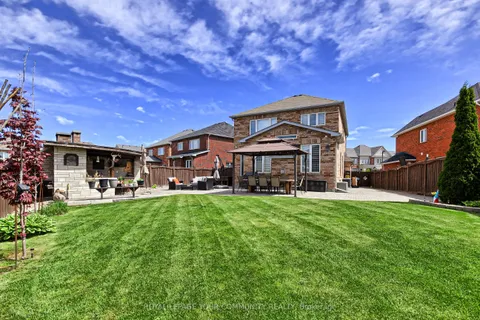 63 Cousteau Drive, ON L3Z 0H8