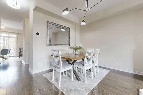 9 Haute Lane, ON L6C 0P2