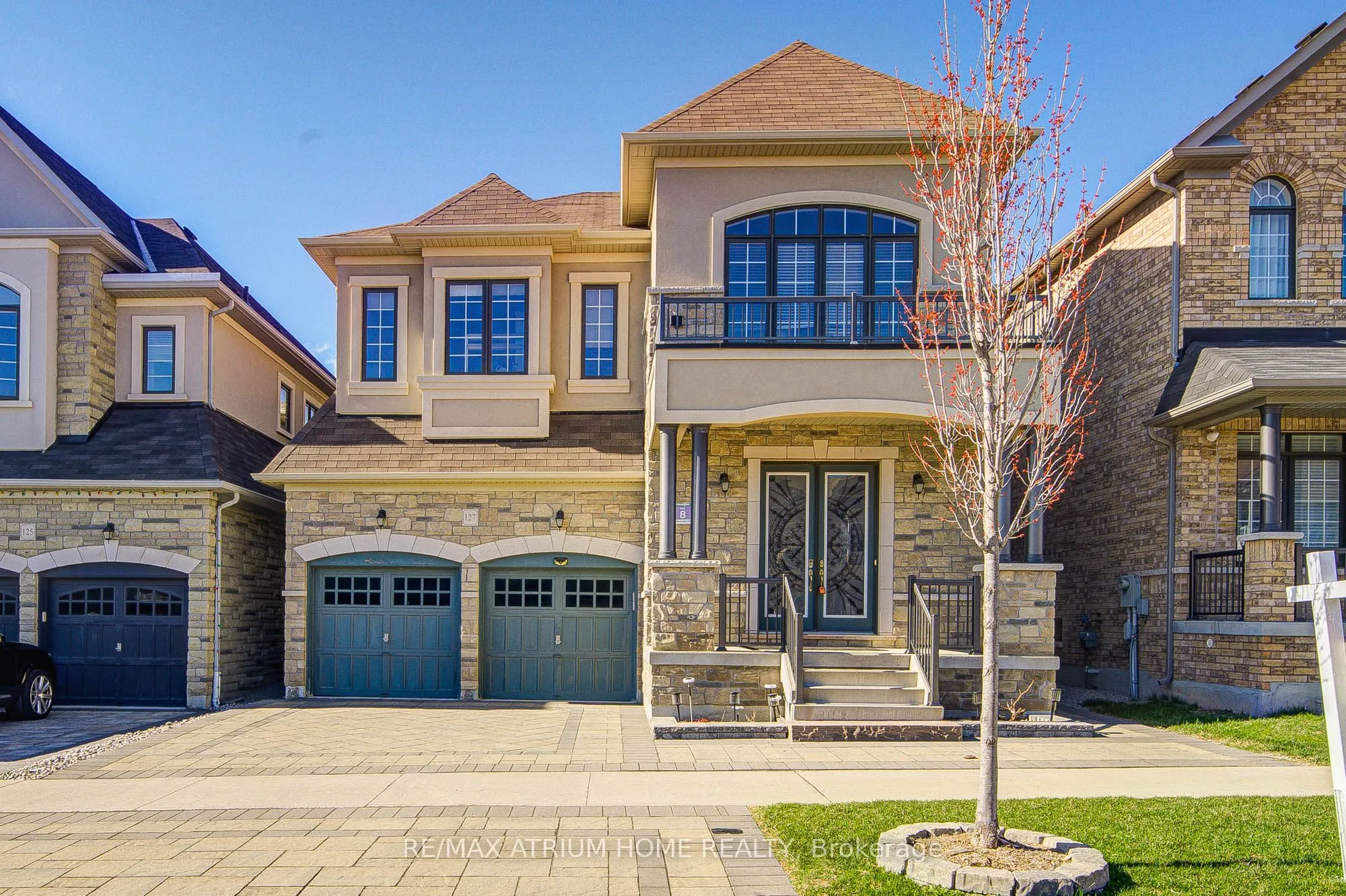 127 Maple Ridge Crescent, ON L6E 1T9