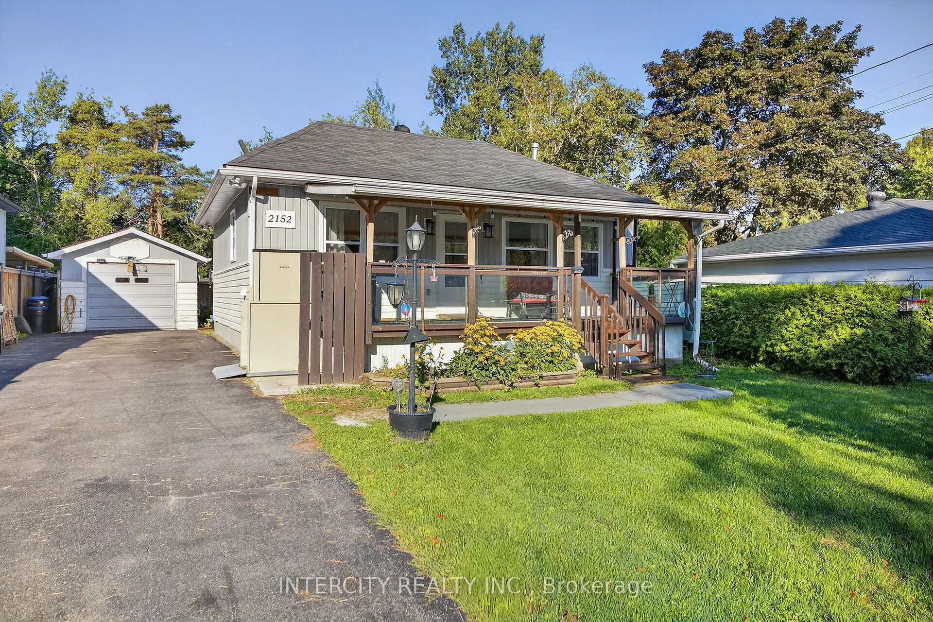 2152 25 Side Road, ON L9S 2C4