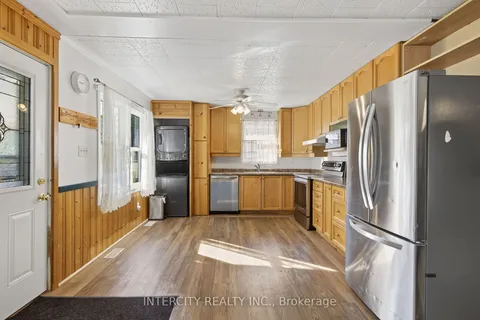 2152 25 Side Road, ON L9S 2C4