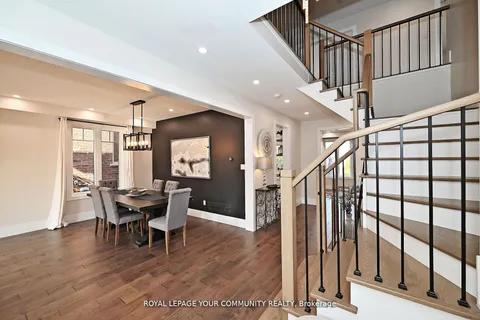 20 Grovewood Street, ON L4E 4X4