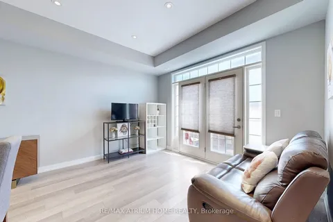 39 Torah Gate, ON L6A 4Y4