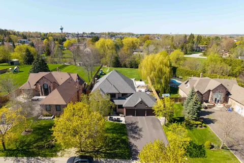 42 Robinson Road, ON L0G 1N0