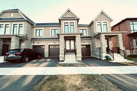 32 Hercules Club Drive, ON L4E 1K7