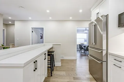 41 Brightbay Crescent, ON L3T 1C2