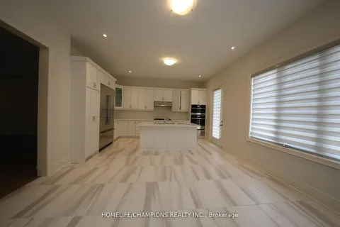 212 Wesmina Avenue, ON L4A 5A2