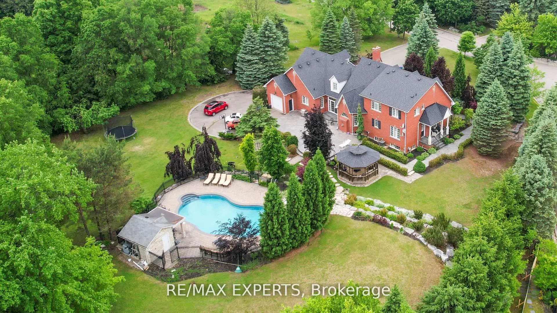 27 Theresa Circle, ON L0J 1C0