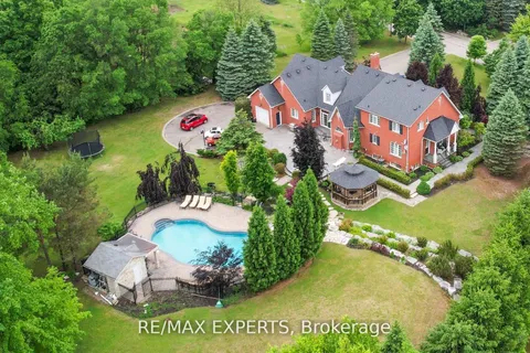 27 Theresa Circle, ON L0J 1C0