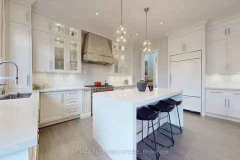 7 Colyton Court, ON L4G 6Z6