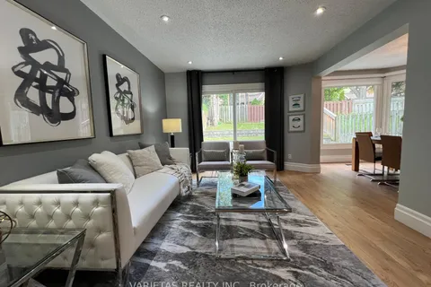 17 Old Wellington Street, ON L3P 5E3