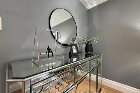 17 Old Wellington Street, ON L3P 5E3