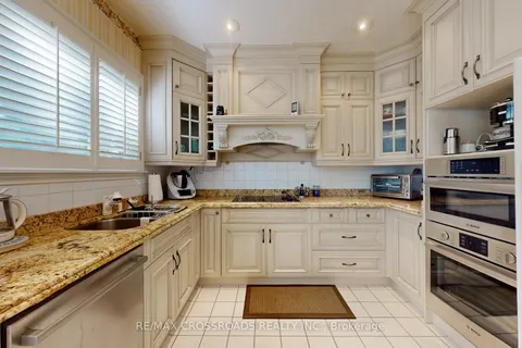 92 Braeside Square, ON L3R 0A5