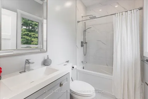 181 Bowling Green Road, ON L4P 3C8