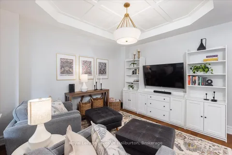 206 Birkshire Drive, ON L4G 7R8