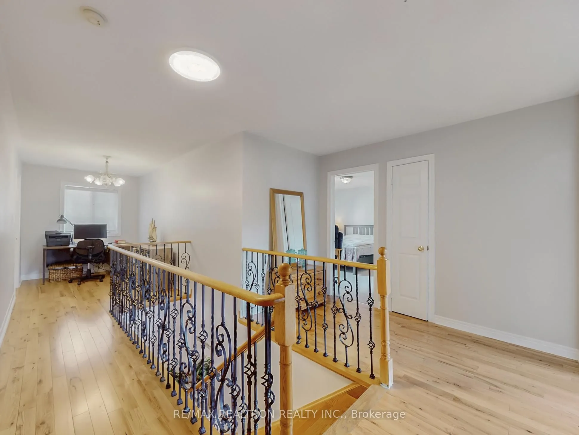 6 Rouge Fairway Street, ON L3S 4H5