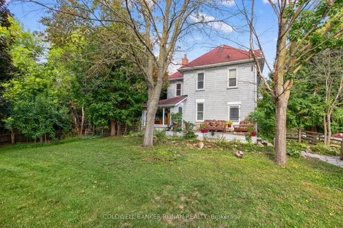 1516 17th Side Road, ON L0G 1T0